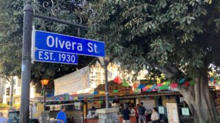 ロサンゼルスの歴史と文化を感じるオルベラ街（Olvera Street）