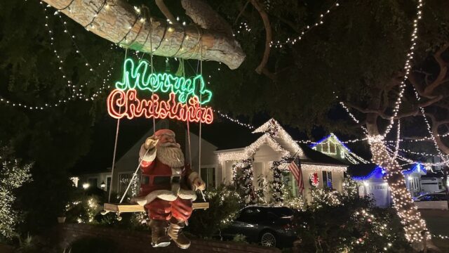 シーサイド・ランチョス・ネイバーフッドのクリスマスライト：トーランスのホリデーマジック