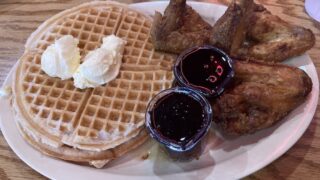 【アメリカ料理】Roscoe's House of Chicken 'n Wafflesでソウルフードの魅力を堪能
